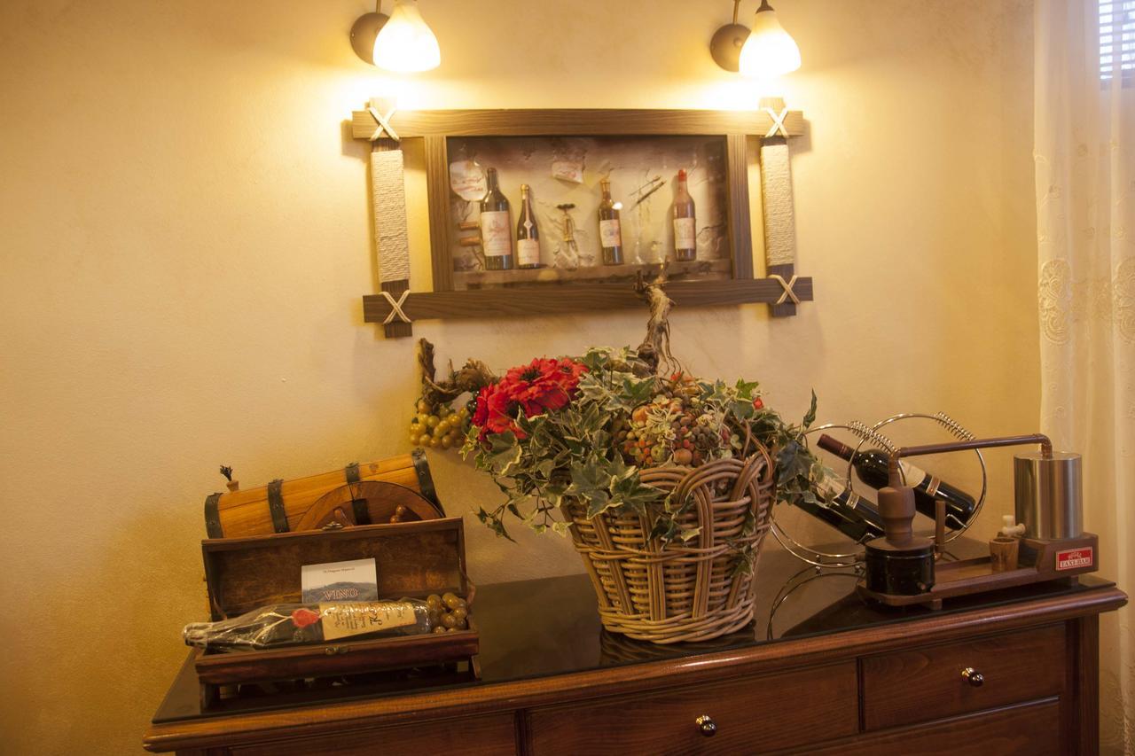 Taxi Bar Motel Градишка Экстерьер фото